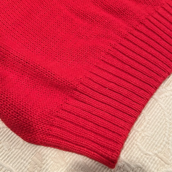 🌺 2 for $20 sale!  NWOT Bright red sweater! - Picture 4 of 9
